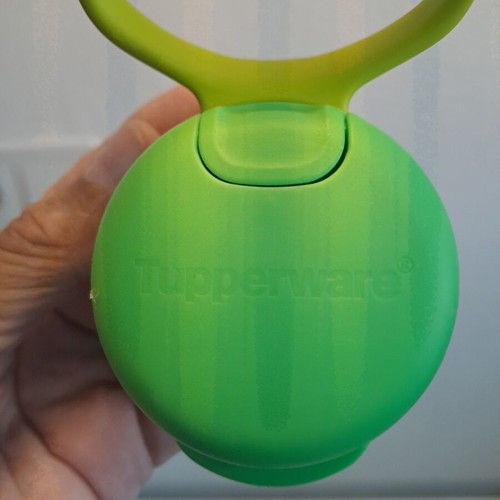 Tupperware bottle bag and Eco bottle 2L like new