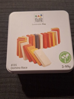 Wooden Domino Board Game Plan Toys like new for 1 player 3+ years