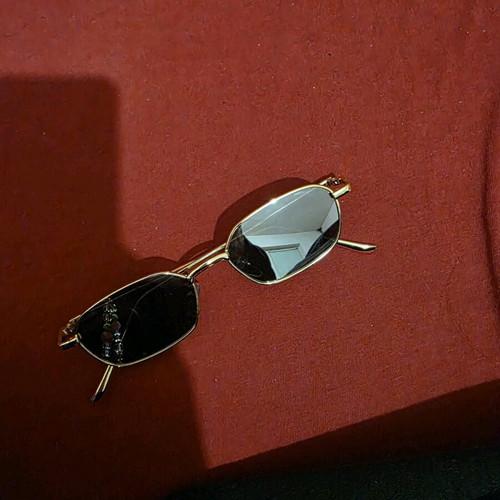 Sunglasses like new, gold with mirrored lenses