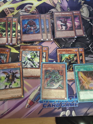 Yu-Gi-Oh Inzektor Core with 2 ultimate rare cards used