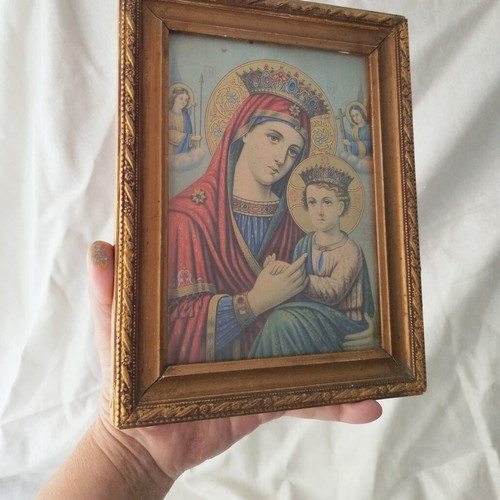 Vintage lithograph of Virgin Mary with gold frame used