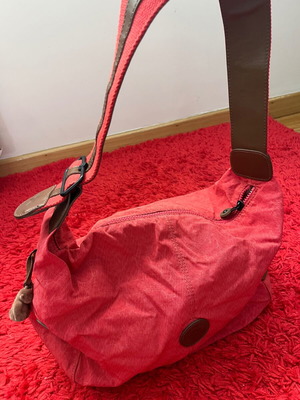 Kipling shoulder bag red with brown details like new