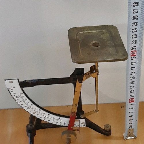 Postal scale like new