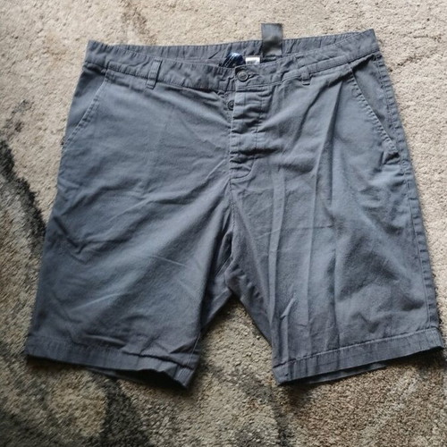 H&M men's bermuda shorts like new, gray, size W34