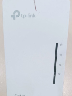 TP-LINK AV600 Powerline Extender TL-WPA4220 used with TL-PA4020P master