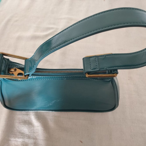 Green Handbag Pull and Bear like new