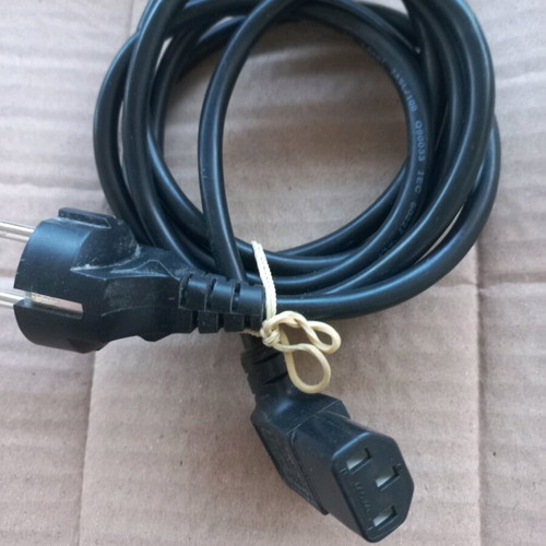 Power cable type C13 used for laptop