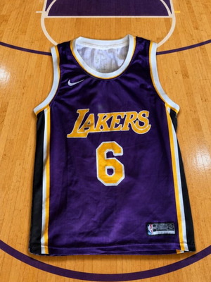 Φανέλα Lakers XS Σαν Καινούργια Αυθεντική για Φαν LeBron James