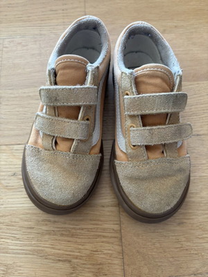 Vans kids sneakers size 26.5 like new, suede with normal wear