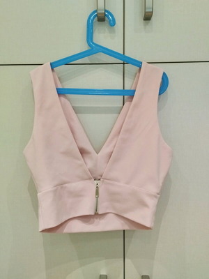 Γυναικείο ροζ crop top σαν καινούργιο, μέγεθος M