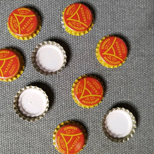 Collectible bottle caps 1986 like new, unused