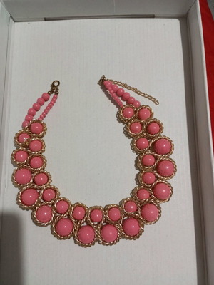 Necklace impressive used, pink and gold, in excellent condition