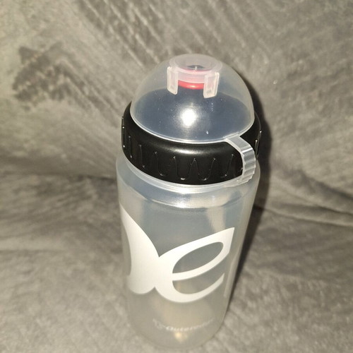 OuterEdge 600ml bicycle water bottle new with bottle holder