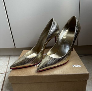 Γόβες Christian Louboutin