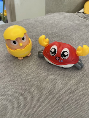 Press & Go toys Chick and Crab 8cm like new