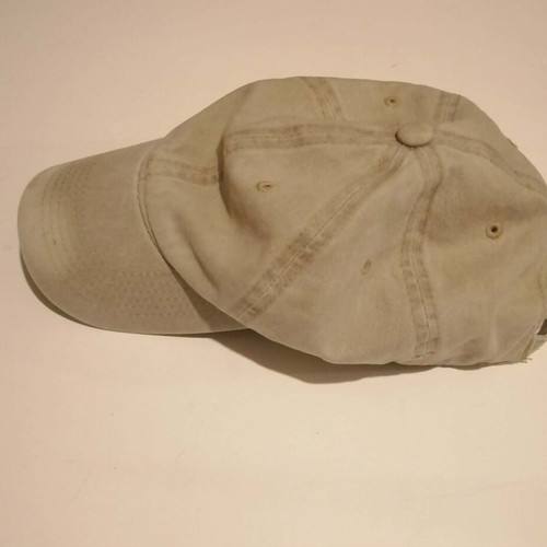 Beige hat used size M