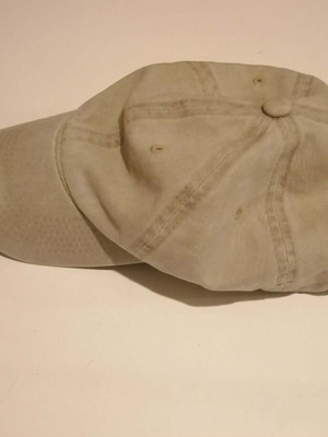 Beige hat used size M