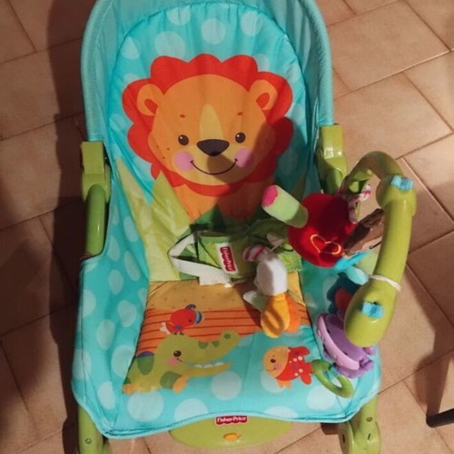 Fisher Price baby rocker with music and vibration