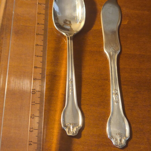 Vintage silver plated teaspoons and butter knives, International Silver Company