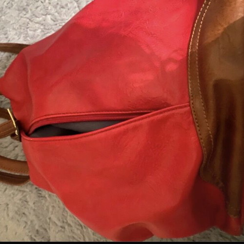Women's backpack bag like new, red, versatile straps