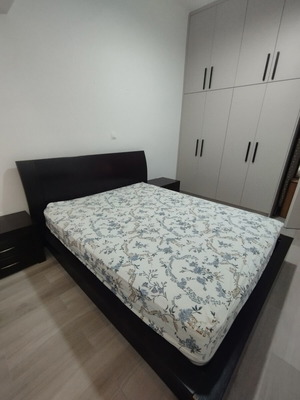 Wooden bedroom set with bed 160x200 and nightstands like new