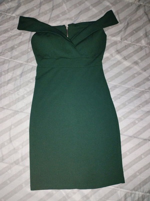 Mini dress used, cypress color, fitted with draped shoulders