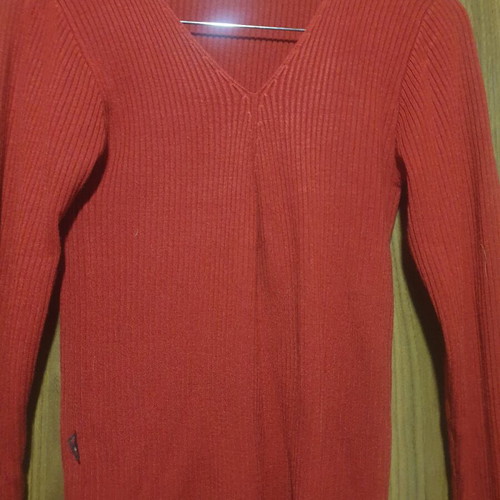 If Ganas knitted sweater red new, unworn