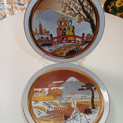 The Art of Chokin Decorative Plates Set of 2, like new