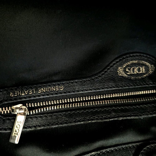 Tod's black handbag in like new condition
