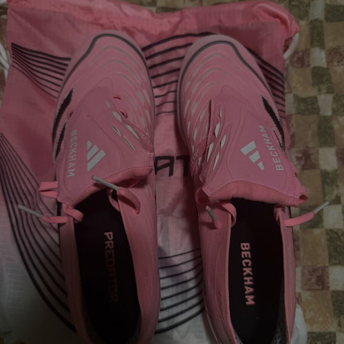 Adidas Predator Elite football shoes size 46, new, white and pink