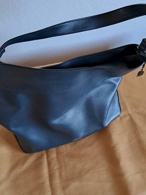 Γυναικεία τσάντα ώμου μπλε σαν καινούργια με θέμα