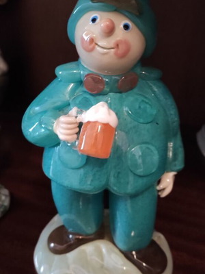 Porcelain figure with beer like new, handmade
