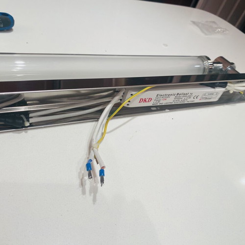 Bathroom wall light with T4 fluorescent lamp used