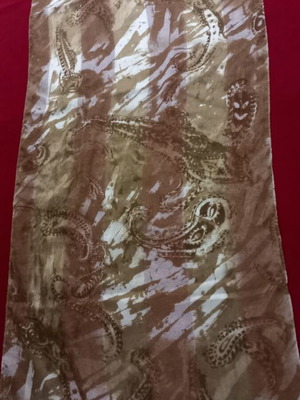 Scarf 1.55x0.34 that does not wrinkle