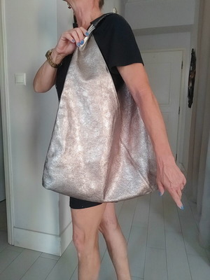 Leather Shoulder Bag like new, large gold and beige
