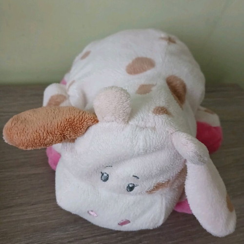 Plush toy like new with rattle for babies