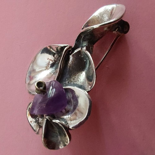 Silver brooch handmade oxidized with amethyst stone