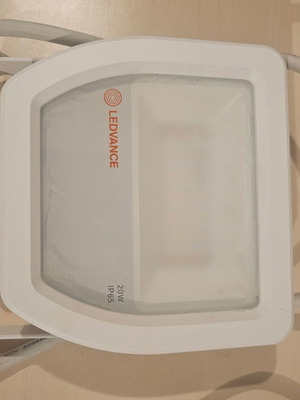 Ledvance Flood LED 20W 3000K IP65 outdoor spotlight, white