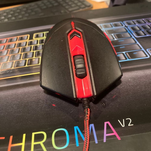 Redragon S101-BA-1 mouse used with removable weights