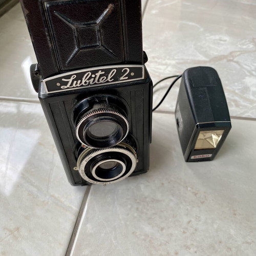 Lubitel 2 TLR Medium Format Camera with Kako Flash like new