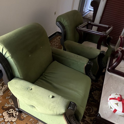 Classic sofa with 4 armchairs and 3 marble tables used