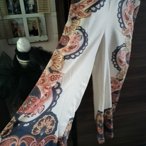 Summer jumpsuit like new, XL size, back zipper design