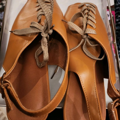 Shein flat shoes vintage style beige like new