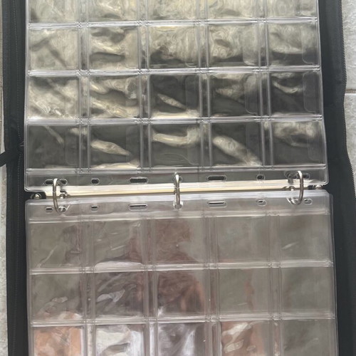 Coin album for 260 coins and 2€ coins new