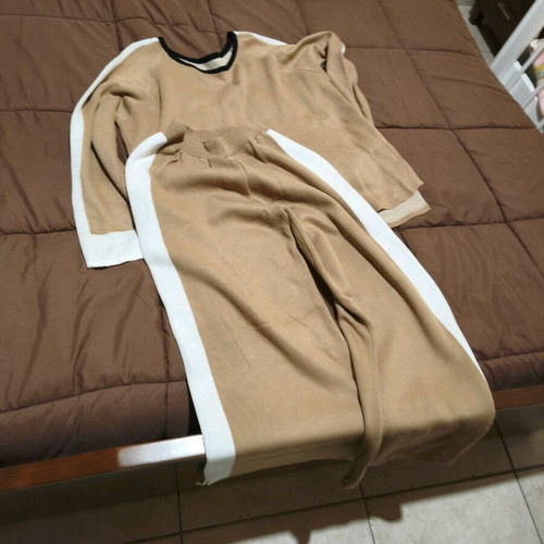Set used beige women's clothing