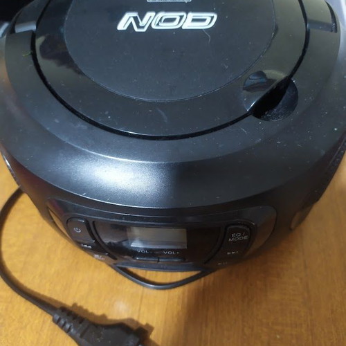 NOD Intro RCP-001 portable radio-CD with USB, MP3, AUX, like new
