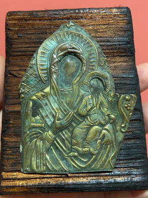 Russian icon of the Virgin Mary with the Child