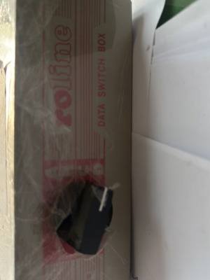 USB switch box for 4 devices