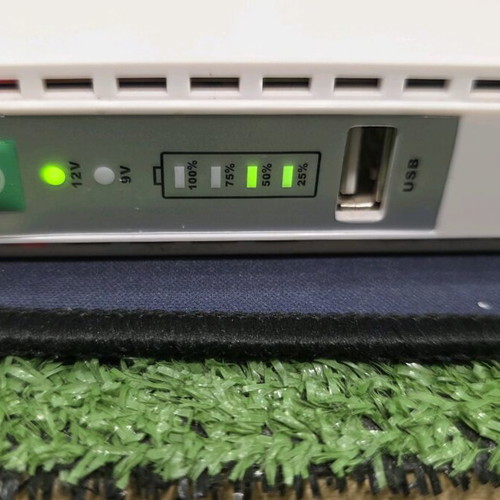 Mini UPS Lamtech 15W LAM020670 like new 12v and 9v