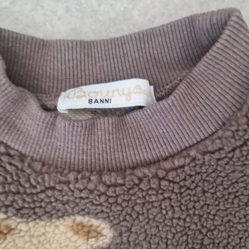 Warm fleece sweatshirt like new, size 6 years